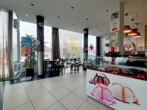 Café  Trespasse em Paredes,Paredes