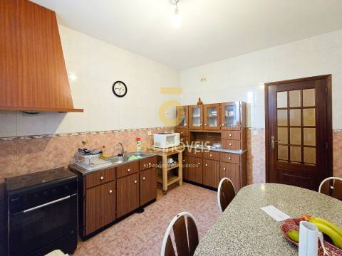 Apartamento T3 Venda em Campelo e Ovil,Baião