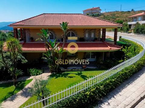 Moradia Isolada T4 Venda em Sobrado e Bairros,Castelo de Paiva