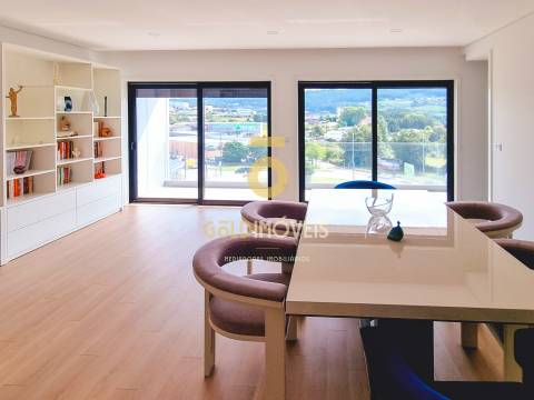 Apartamento T3 Arrendamento em Guilhufe e Urrô,Penafiel