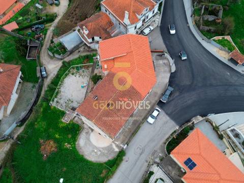 Apartamento T0 em Raiva - Castelo de Paiva