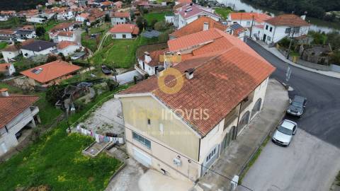 Apartamento T0 em Raiva - Castelo de Paiva