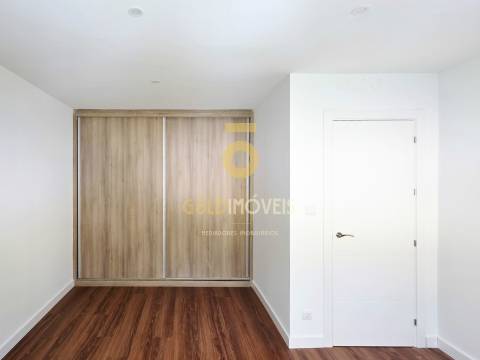 Moradia em Banda T3 Venda em Vila de Cucujães,Oliveira de Azeméis