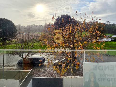 Moradia em Banda T3 Venda em Vila de Cucujães,Oliveira de Azeméis