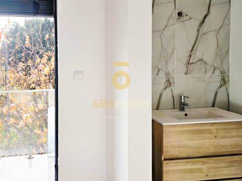 Moradia em Banda T3 Venda em Vila de Cucujães,Oliveira de Azeméis