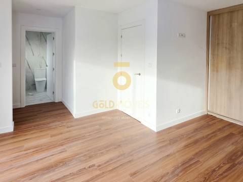 Moradia em Banda T3 Venda em Vila de Cucujães,Oliveira de Azeméis