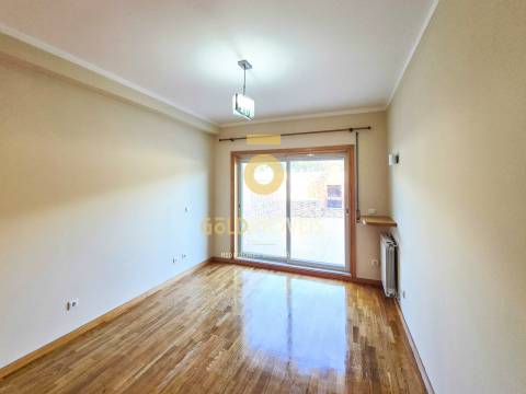 Apartamento T2 Venda em São Félix da Marinha,Vila Nova de Gaia