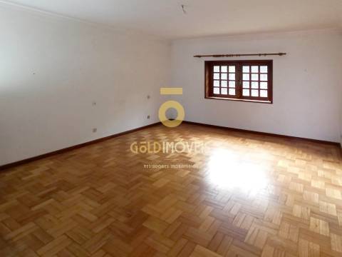 Moradia Isolada T5 Venda em Roriz,Santo Tirso