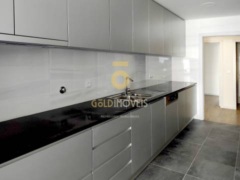 Apartamento T3 Venda em Cedofeita, Santo Ildefonso, Sé, Miragaia, São Nicolau e Vitória,Porto