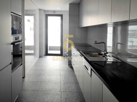 Apartamento T3 Venda em Cedofeita, Santo Ildefonso, Sé, Miragaia, São Nicolau e Vitória,Porto