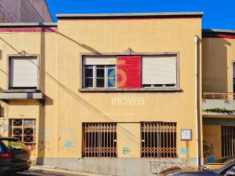 Prédio T9 Venda em São João da Madeira,São João da Madeira