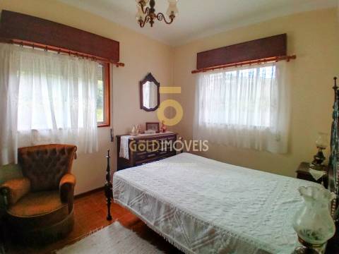 Moradia T4 Venda em Espadanedo,Cinfães