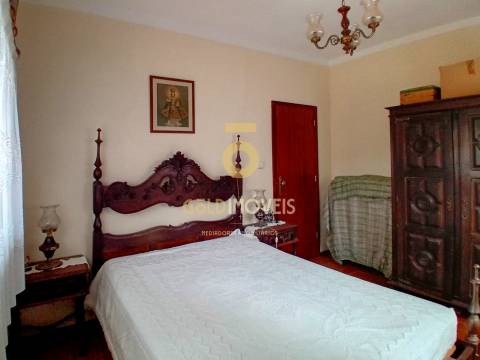 Moradia T4 Venda em Espadanedo,Cinfães