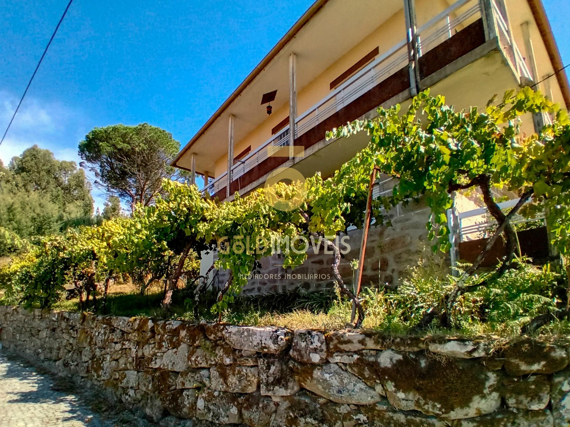 Moradia T4 Venda em Espadanedo,Cinfães