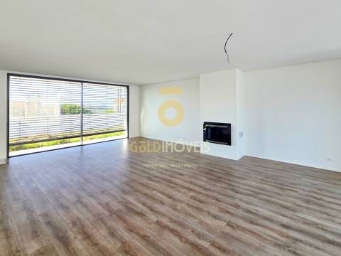 Moradia Isolada T3 Venda em Nogueira do Cravo e Pindelo,Oliveira de Azeméis