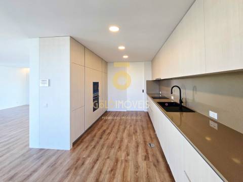 Moradia Isolada T3 Venda em Nogueira do Cravo e Pindelo,Oliveira de Azeméis