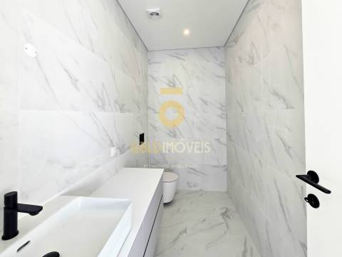 Moradia Isolada T3 Venda em Nogueira do Cravo e Pindelo,Oliveira de Azeméis