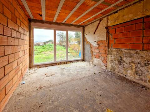 Moradia Geminada T3 Venda em Vila de Cucujães,Oliveira de Azeméis