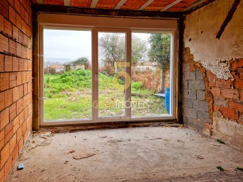 Moradia Geminada T3 Venda em Vila de Cucujães,Oliveira de Azeméis