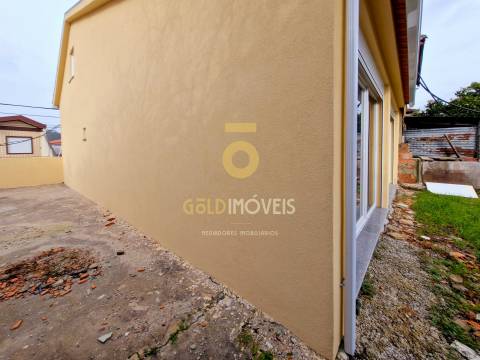 Moradia Geminada T3 Venda em Vila de Cucujães,Oliveira de Azeméis