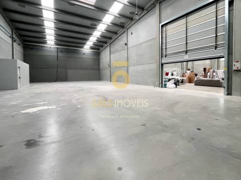 Armazém  Venda em Cete,Paredes