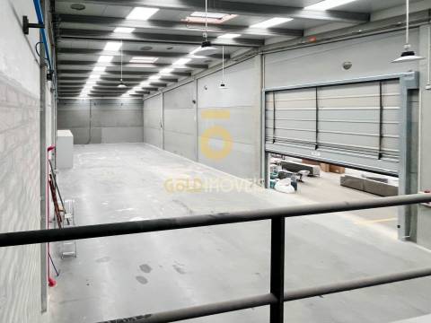 Armazém  Venda em Cete,Paredes