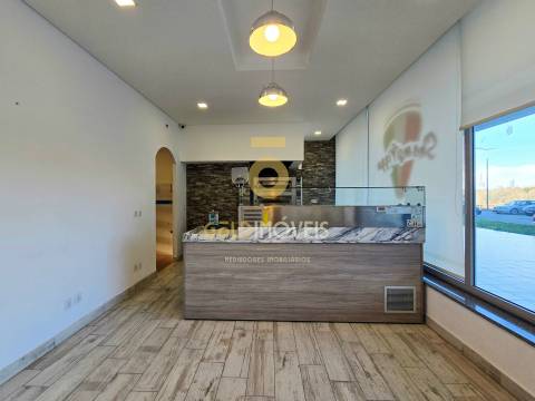 Loja  Venda em Lobão, Gião, Louredo e Guisande,Santa Maria da Feira