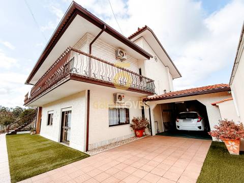 Moradia Isolada T5 Venda em Oliveira de Azeméis, Santiago de Riba-Ul, Ul, Macinhata da Seixa e Madail,Oliveira de Azeméis