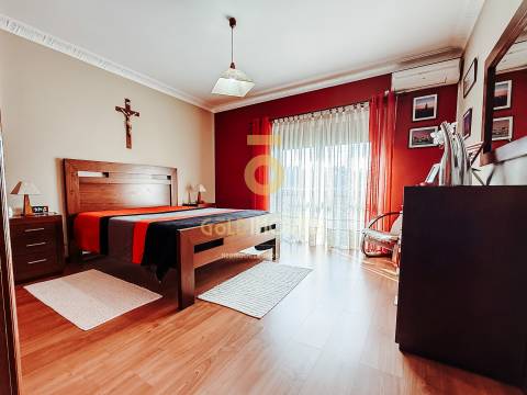 Moradia Isolada T5 Venda em Oliveira de Azeméis, Santiago de Riba-Ul, Ul, Macinhata da Seixa e Madail,Oliveira de Azeméis