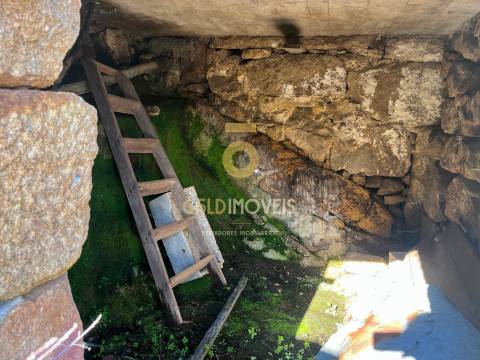 Moradia Devoluta T2 Venda em Sande e São Lourenço,Marco de Canaveses