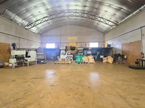 Fábrica/Indústria  Venda em Fiães,Santa Maria da Feira