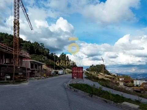 &#8203;&#8203;&#8203;&#8203;&#8203;&#8203;&#8203;Lote de Terreno em Sobrado - Castelo de Paiva