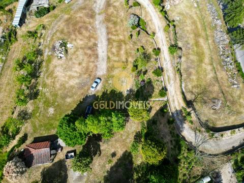 Terreno Para Construção  Venda em Recezinhos (São Mamede),Penafiel