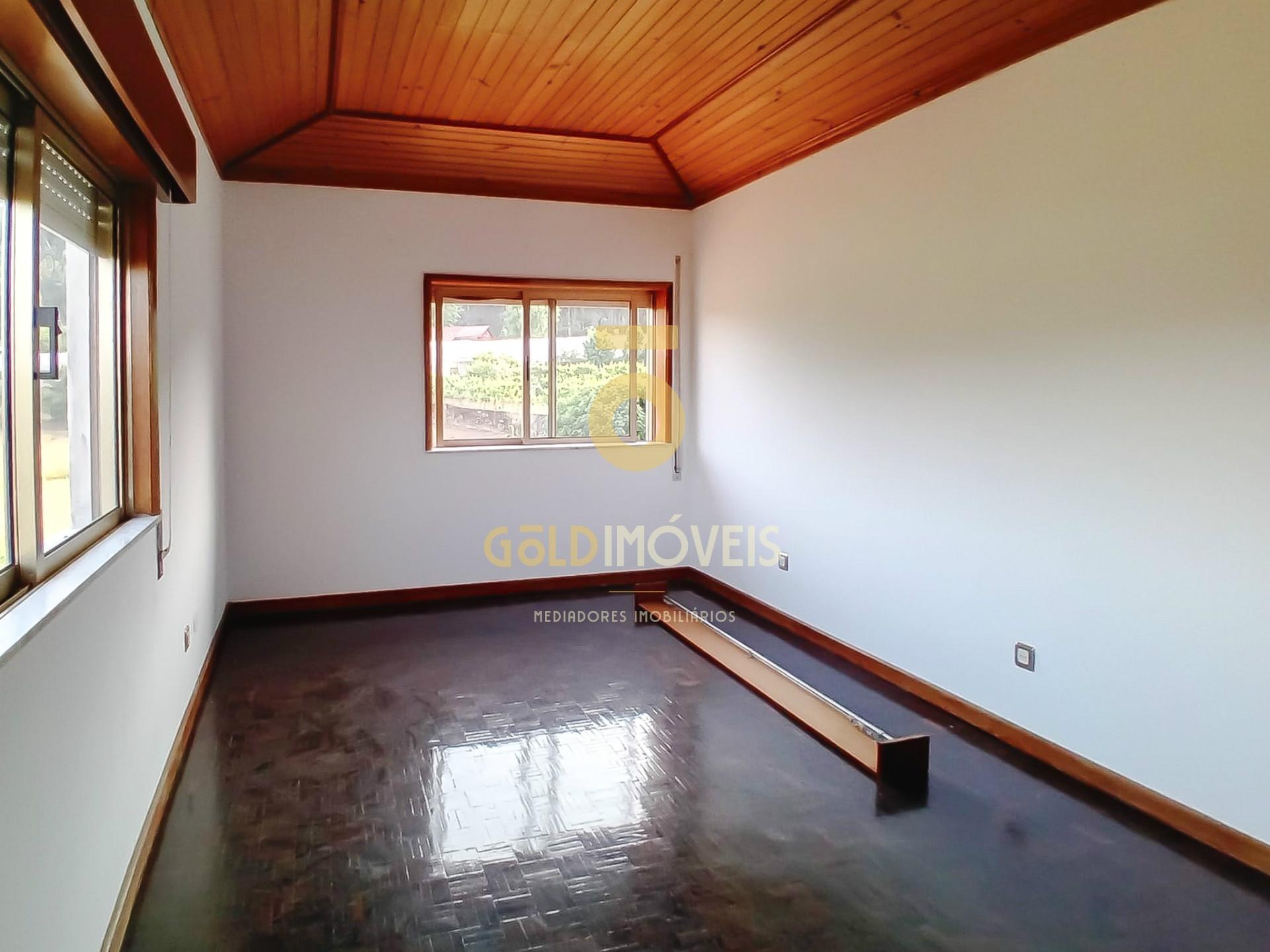Andar Moradia T4 Arrendamento em Santa Maria de Sardoura,Castelo de Paiva