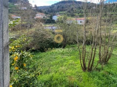 MORADIA T3 PARA REMODELAÇÃO TOTAL | TRAVANCA CINFÃES