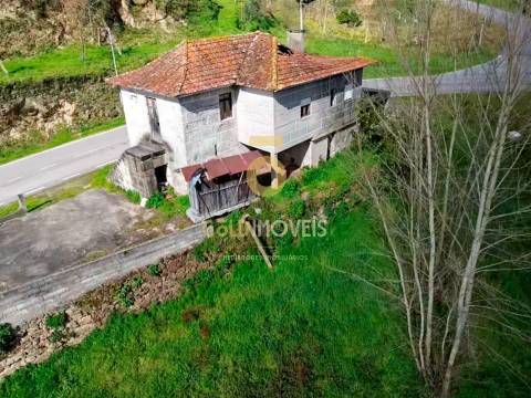 MORADIA T3 PARA REMODELAÇÃO TOTAL | TRAVANCA CINFÃES