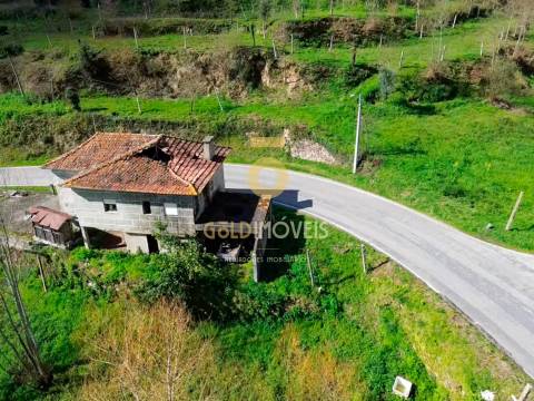 MORADIA T3 PARA REMODELAÇÃO TOTAL | TRAVANCA CINFÃES