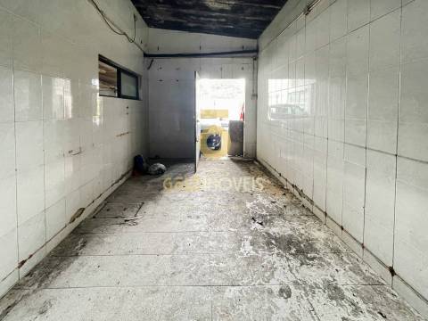 Loja  Venda em Sobrado e Bairros,Castelo de Paiva