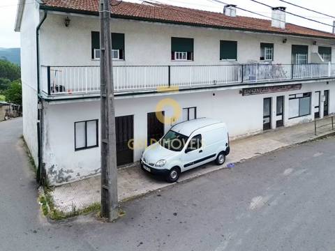 Loja  Venda em Sobrado e Bairros,Castelo de Paiva