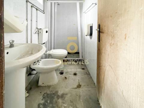 Loja  Venda em Sobrado e Bairros,Castelo de Paiva