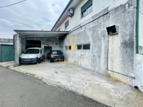 Loja  Venda em Sobrado e Bairros,Castelo de Paiva
