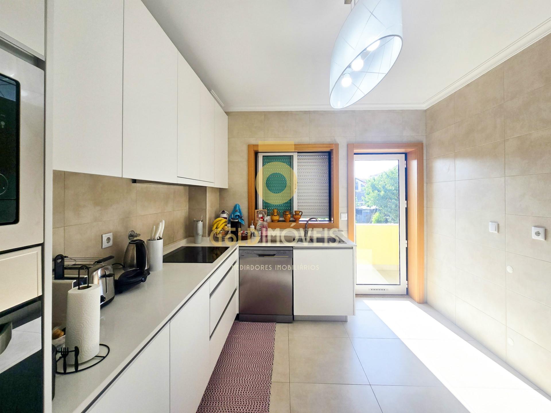 Apartamento T3 Venda em Oliveira de Azeméis, Santiago de Riba-Ul, Ul, Macinhata da Seixa e Madail,Oliveira de Azeméis