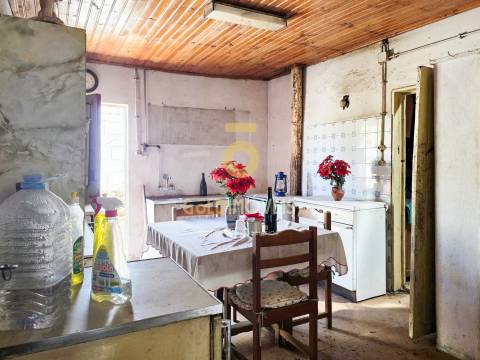 Moradia Geminada T3 Venda em Fornelos,Cinfães