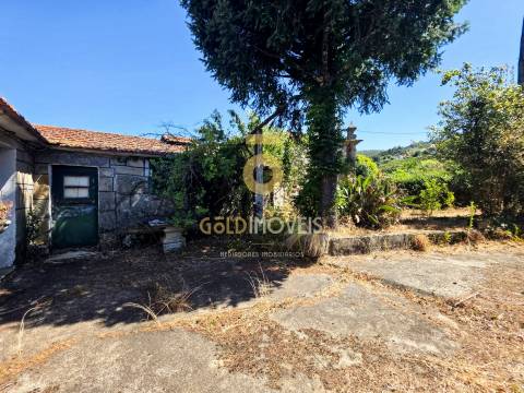 Moradia Geminada T3 Venda em Fornelos,Cinfães