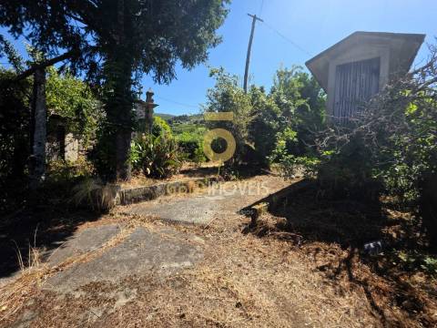 Moradia Geminada T3 Venda em Fornelos,Cinfães