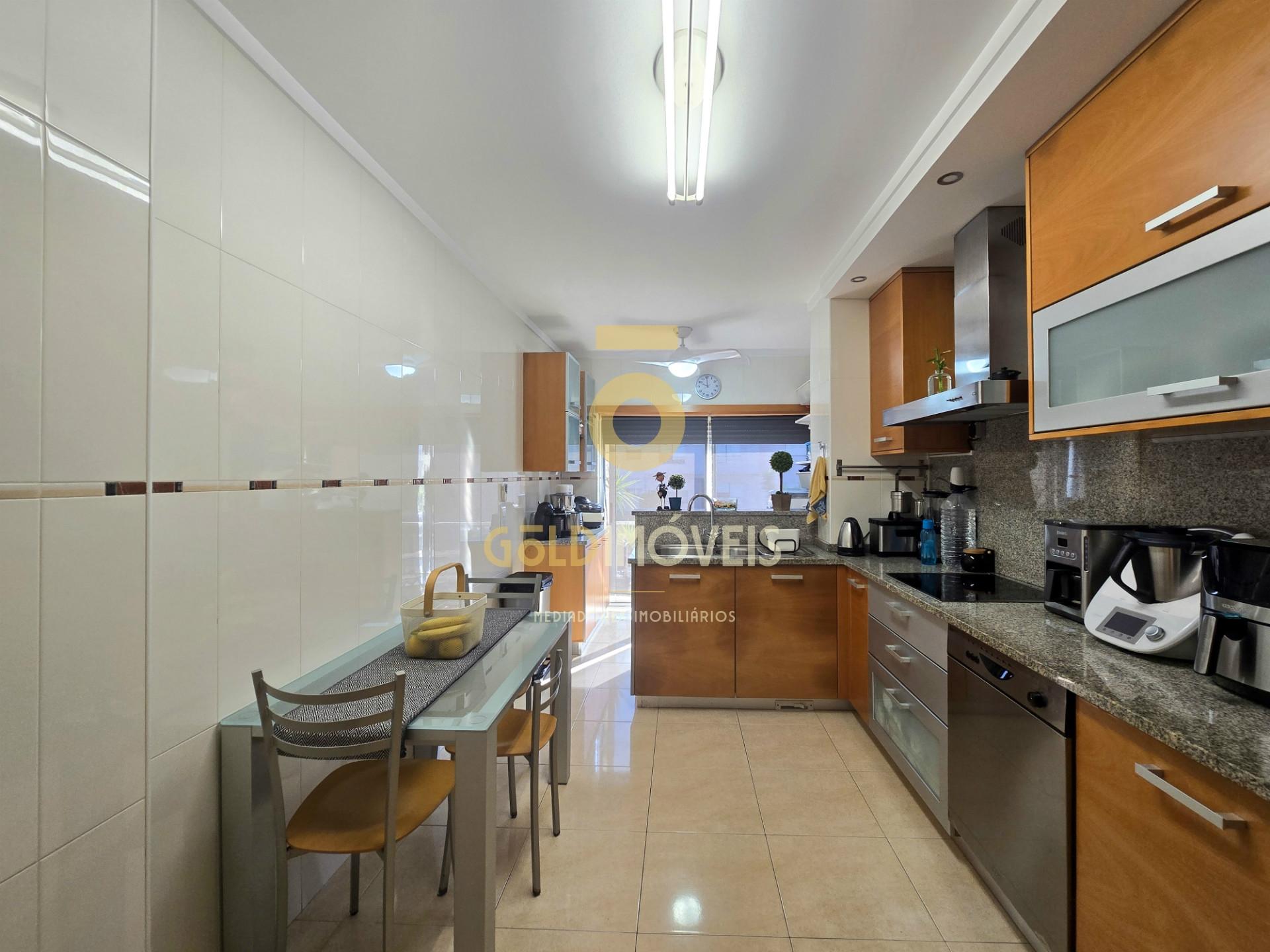 Apartamento T3 DUPLEX Venda em Serzedo e Perosinho,Vila Nova de Gaia