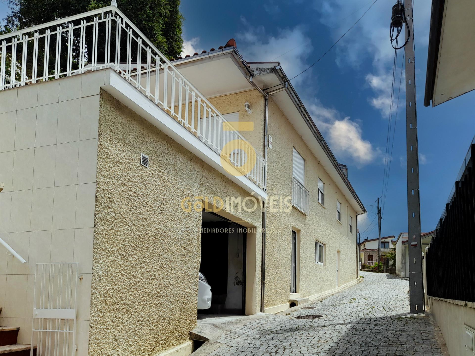 Moradia T5 Venda em Souselo,Cinfães