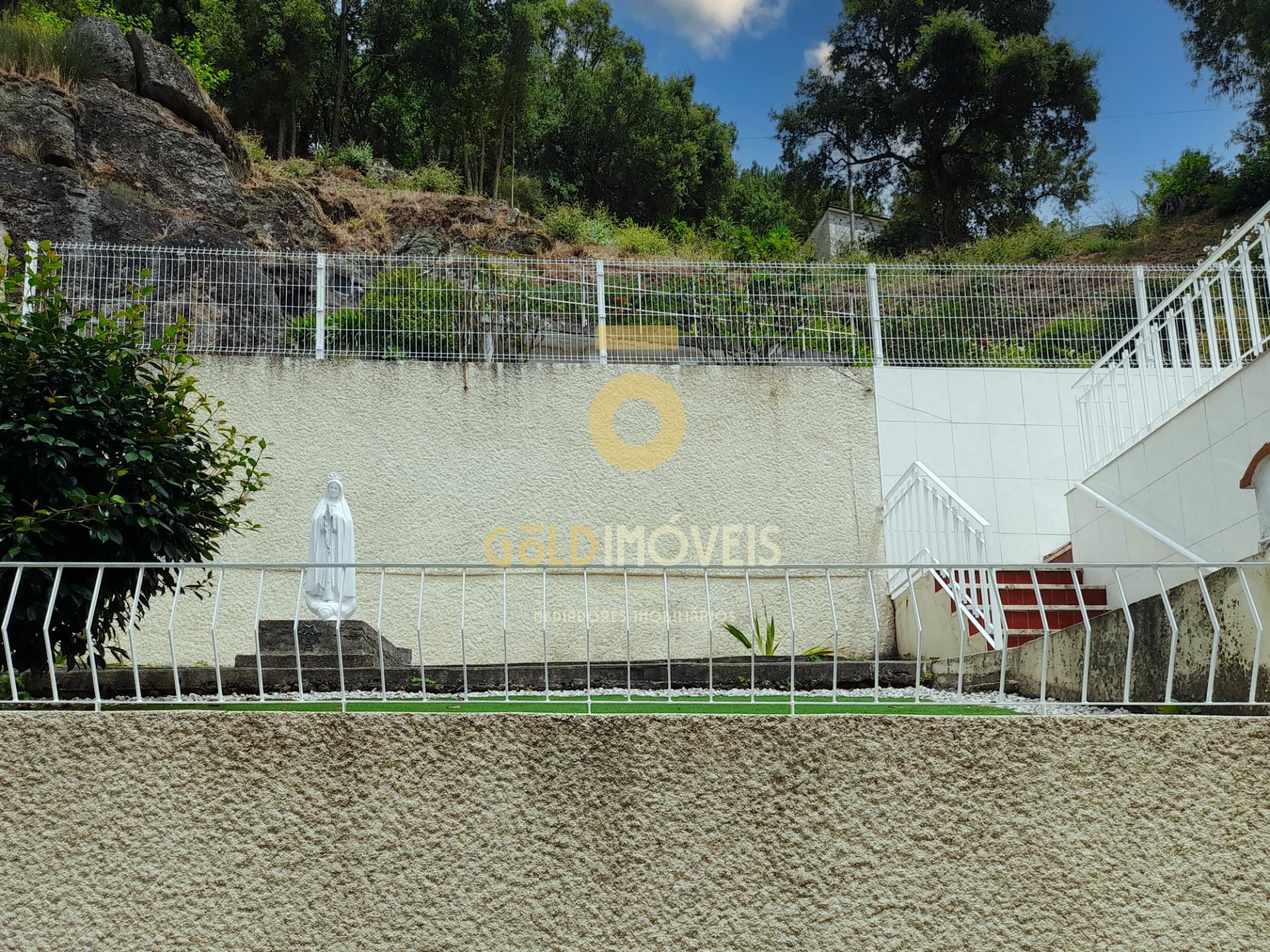 Moradia T5 Venda em Souselo,Cinfães