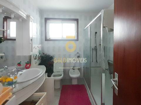 Moradia T5 Venda em Souselo,Cinfães