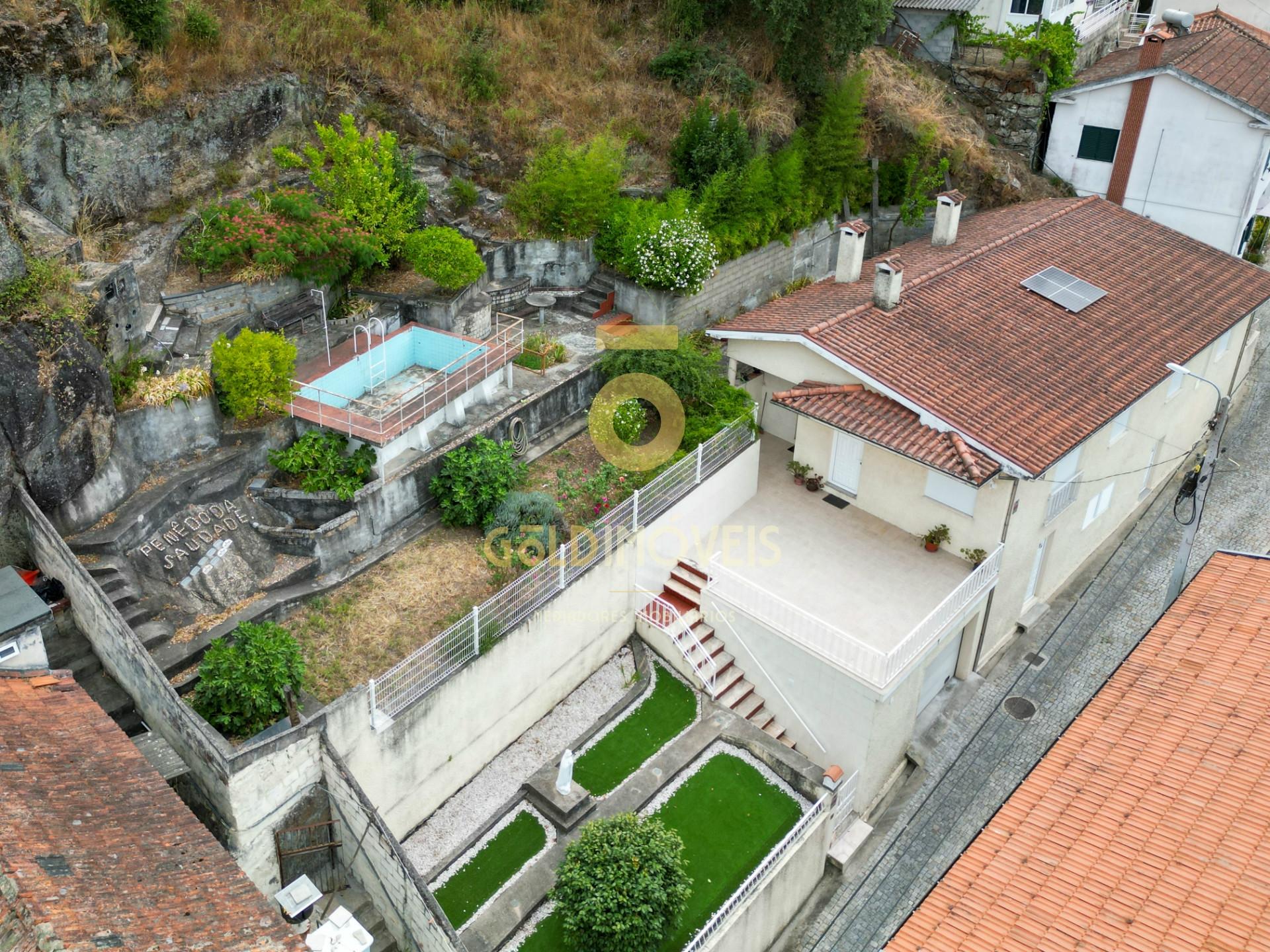 Moradia T5 Venda em Souselo,Cinfães